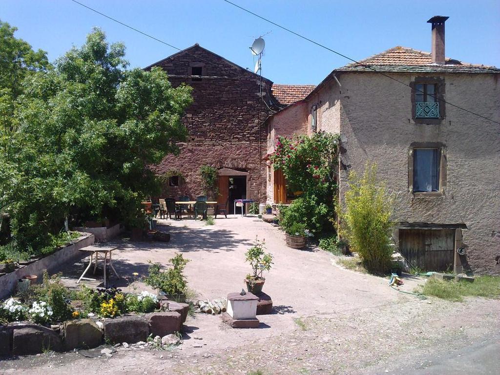 Gite Des Monts Saint-Izaire Habitación foto