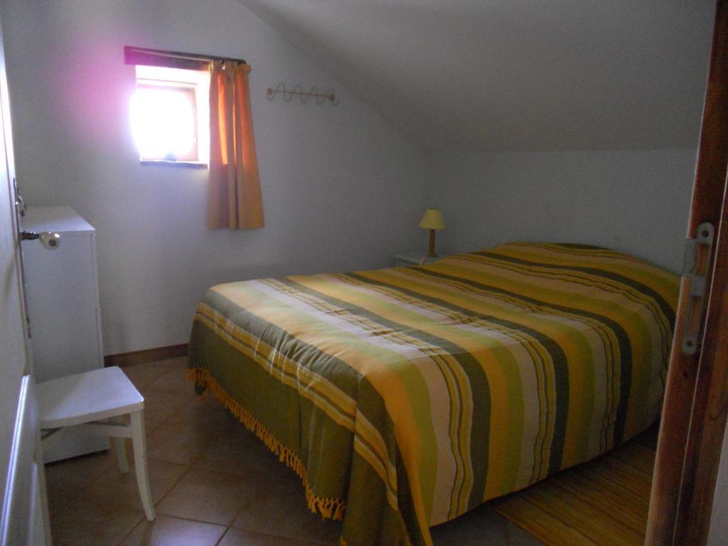 Gite Des Monts Saint-Izaire Habitación foto